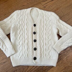 Kids vintage Cream cable knit cardigan equestrian horse   buttons #cottagecore